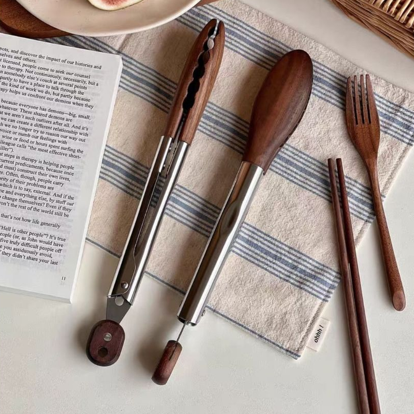 Chansuay - จานสวย ที่คีบสแตนเลส ปลายเป็นไม้วอลนัท ที่คีบขนมปัง ที่คับผักสลัด