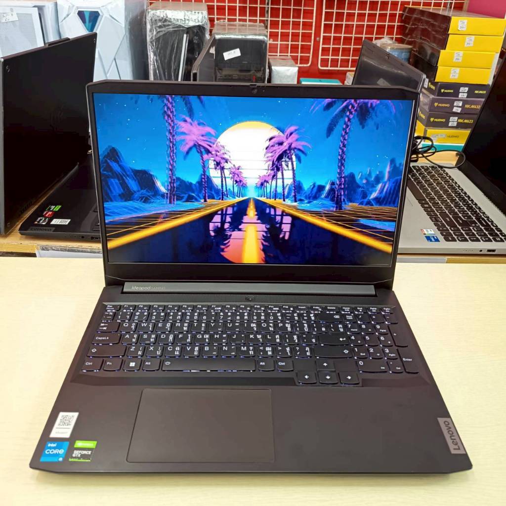LENOVO IDEAPAD GAMING 3 15IU6 82K1019LTA สภาพเครื่อง 85%  ติดฟิล์มกันรอยหน้าจอแล้ว