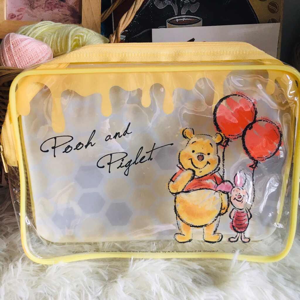 มือสอง• กระเป๋าจัดระเบียบพลาสติกใส Pooh and Piglet