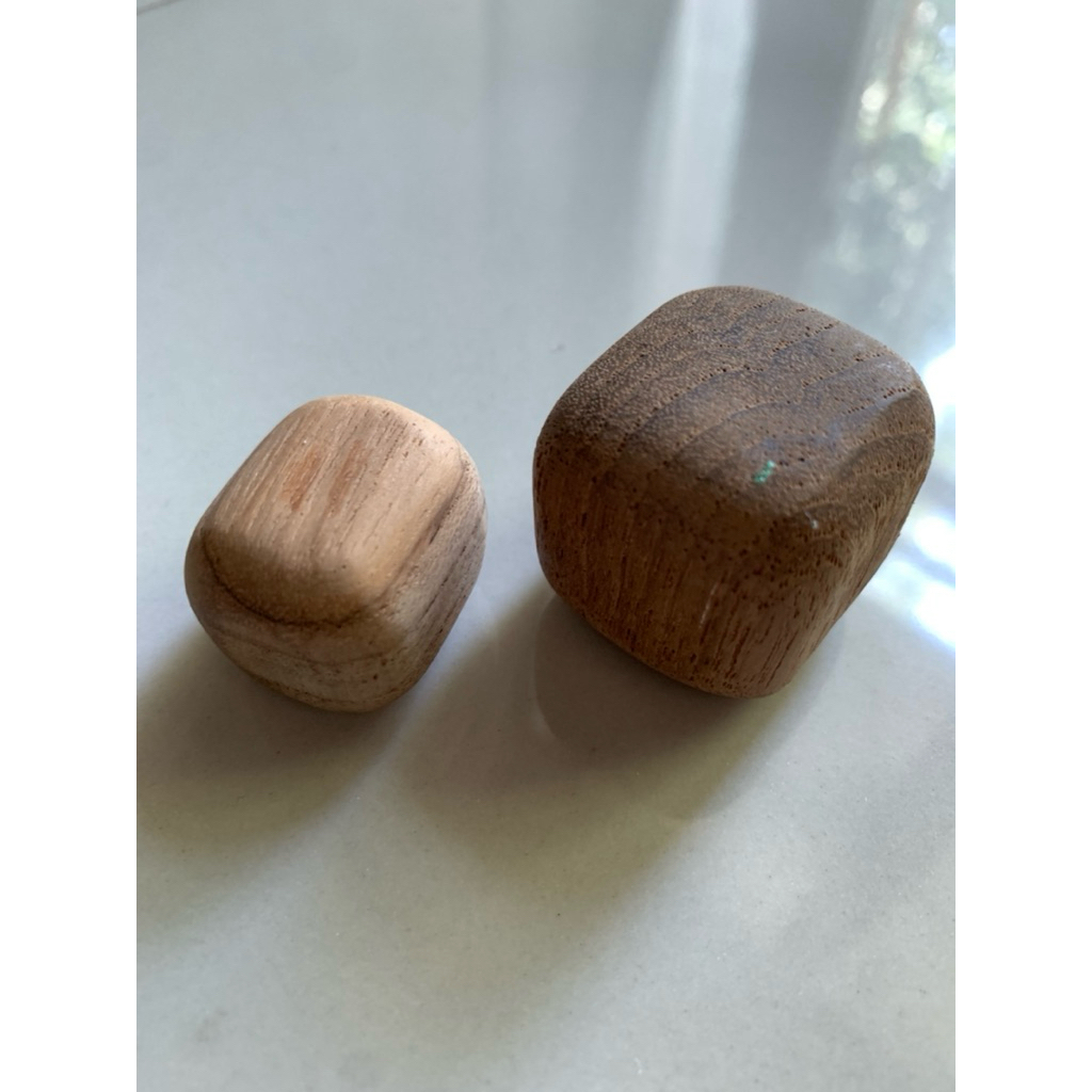 wooden cube craft  2 ชิ้น
