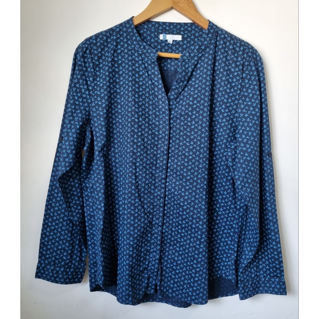 เอทูแซด มือ2 เสื้อเเฟชั่นลายผู้หญิง a.l.l.z สภาพดีไม่มีตำหนิ