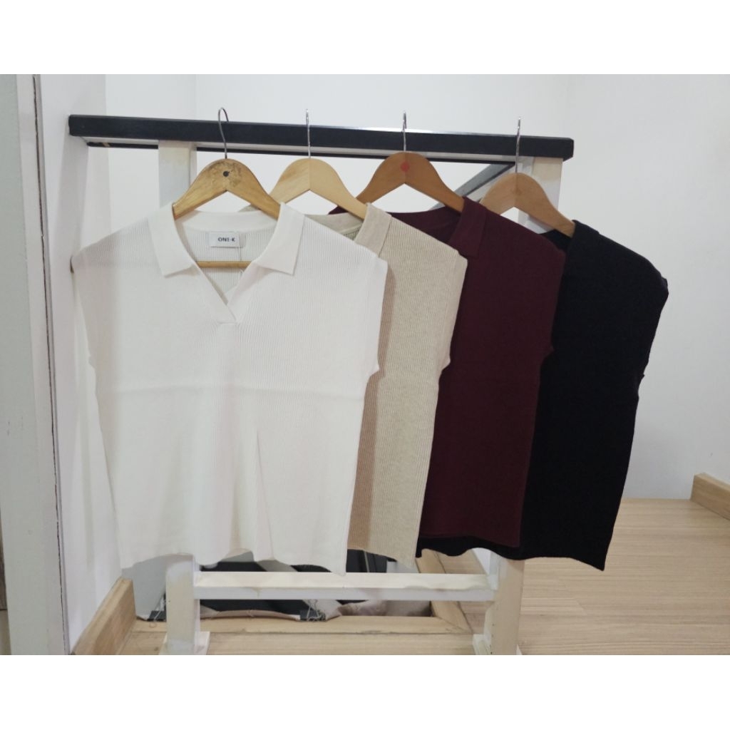 เสื้อไหมพรมคอปกแขนเลย ผ้าร่องOne-K ผ้ายืดหยุ่น อกหน้าผ้า34"