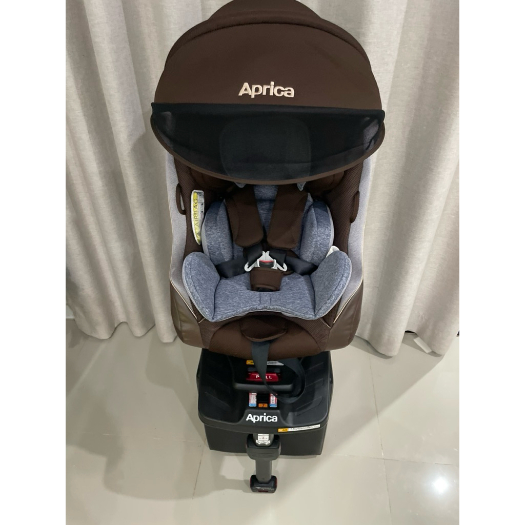 คาร์ซีท Aprica cururila สภาพดี ไม่มีตำหนิ