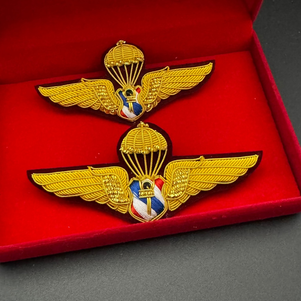 ปีกร่ม ตร. มีคน/ไม่มีคน ขาหมุดหรือแม่เหล็ก