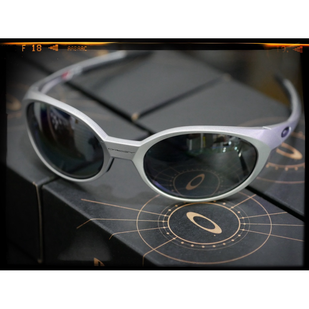 แว่น  Eye Jacket Redux เท่ที่สุดแห่งยุค สินค้าแท้ รับประกัน 2 ปี