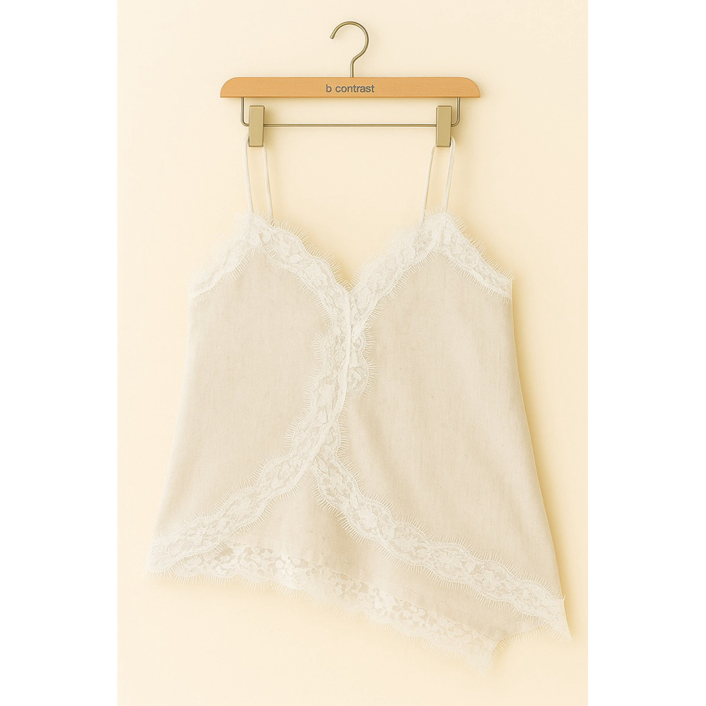 B.Contrast เสื้อลินินแต่งลูกไม้รอบตัว Soft Lace Linen Top