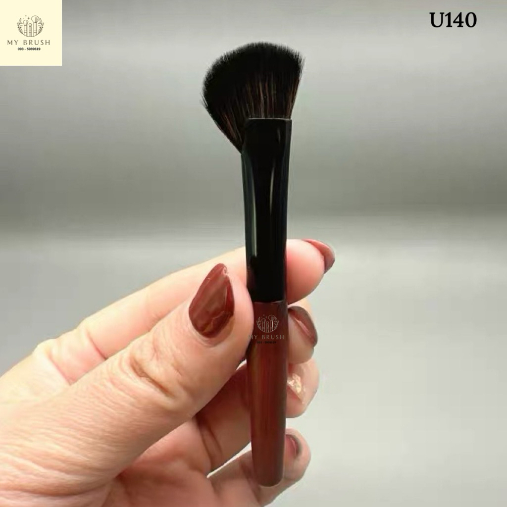 (ส่งด่วน) Makeupbrush ร้านไทยแท้ พร้อมส่ง แปรงแต่งหน้า Highlight ไฮไลท์ใบพัด ด้ามไม้ Mini U140 U141