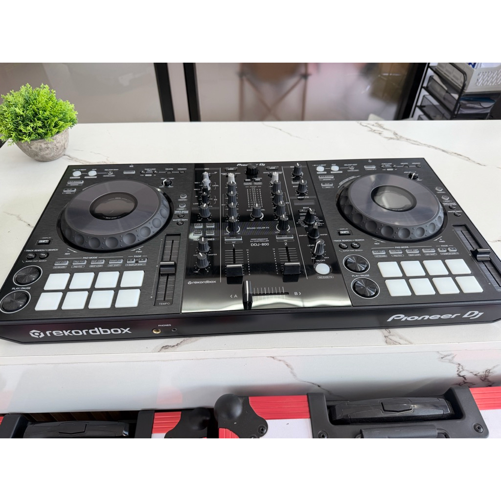 DDJ-800มือสองสะพาบสวยมาก DJ controller for rekordbox