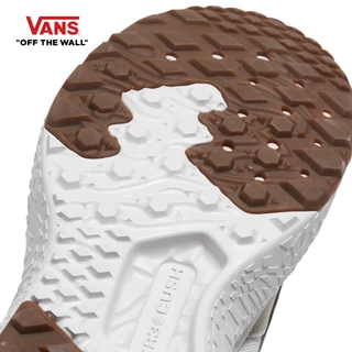 VANS UltraRange Neo VR3 - TRUE WHITE รองเท้าผ้าใบ ผู้ชาย ผู้หญิง