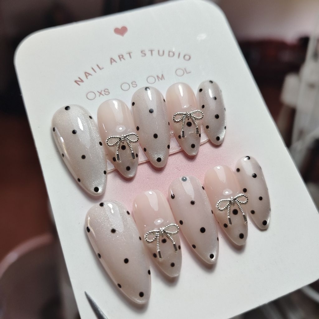 เล็บปลอมpolka dot 🇹🇭(pkdเชอรี่) ท็อปกระจกติดทน แถมฟรีกาว+ตะไบ