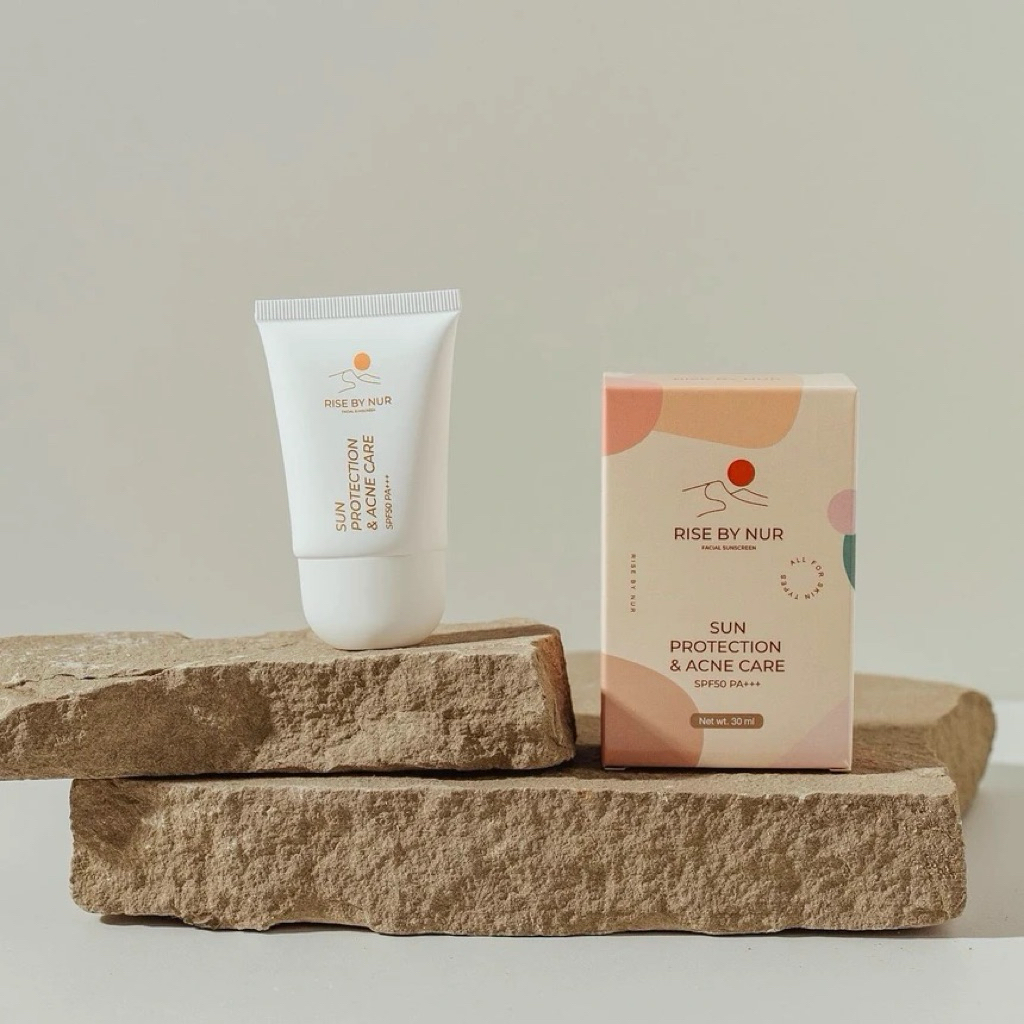 ครีมกันแดดรักษาสิว สูตรอ่อนโยน Rise by nur