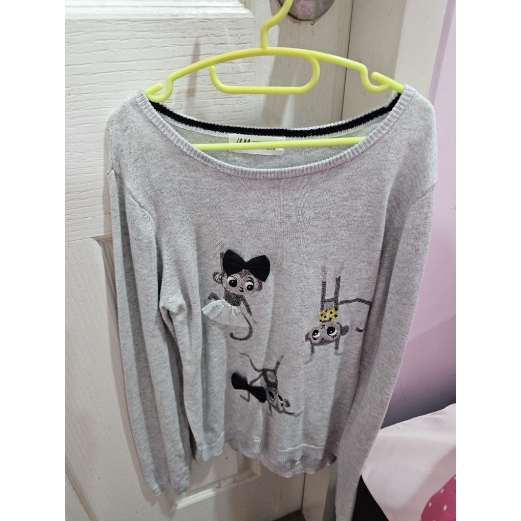 เสื้อแขนยาวมือ 2  h&m แท้จาก shop ไซส์ 8-10ขวบ