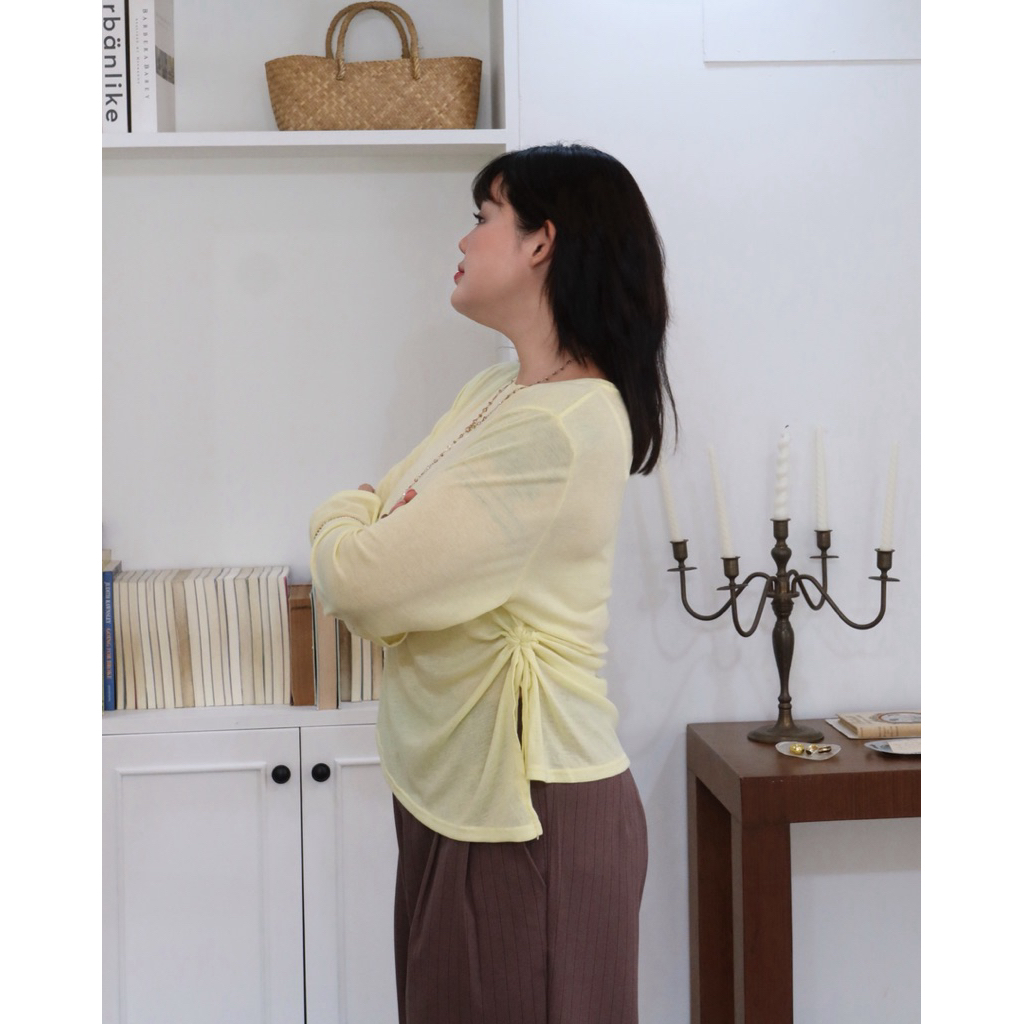 SS Daily Top เสื้อแขนยาวผ้ายืด (ซีทรูนิดๆ) ใส่สบาย ชายปาด พรางหุ่นสุดๆ ปักโลโก้ ไซซ์สาวอวบ - รูปที่ 5