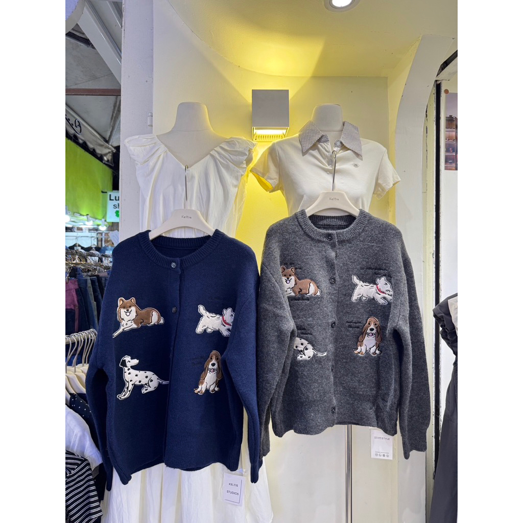 8657# คาร์ดิแกนเสื้อกันหนาวแขนยาวลายน้องหมา ผ้านุ่มใส่สบาย มี2สี