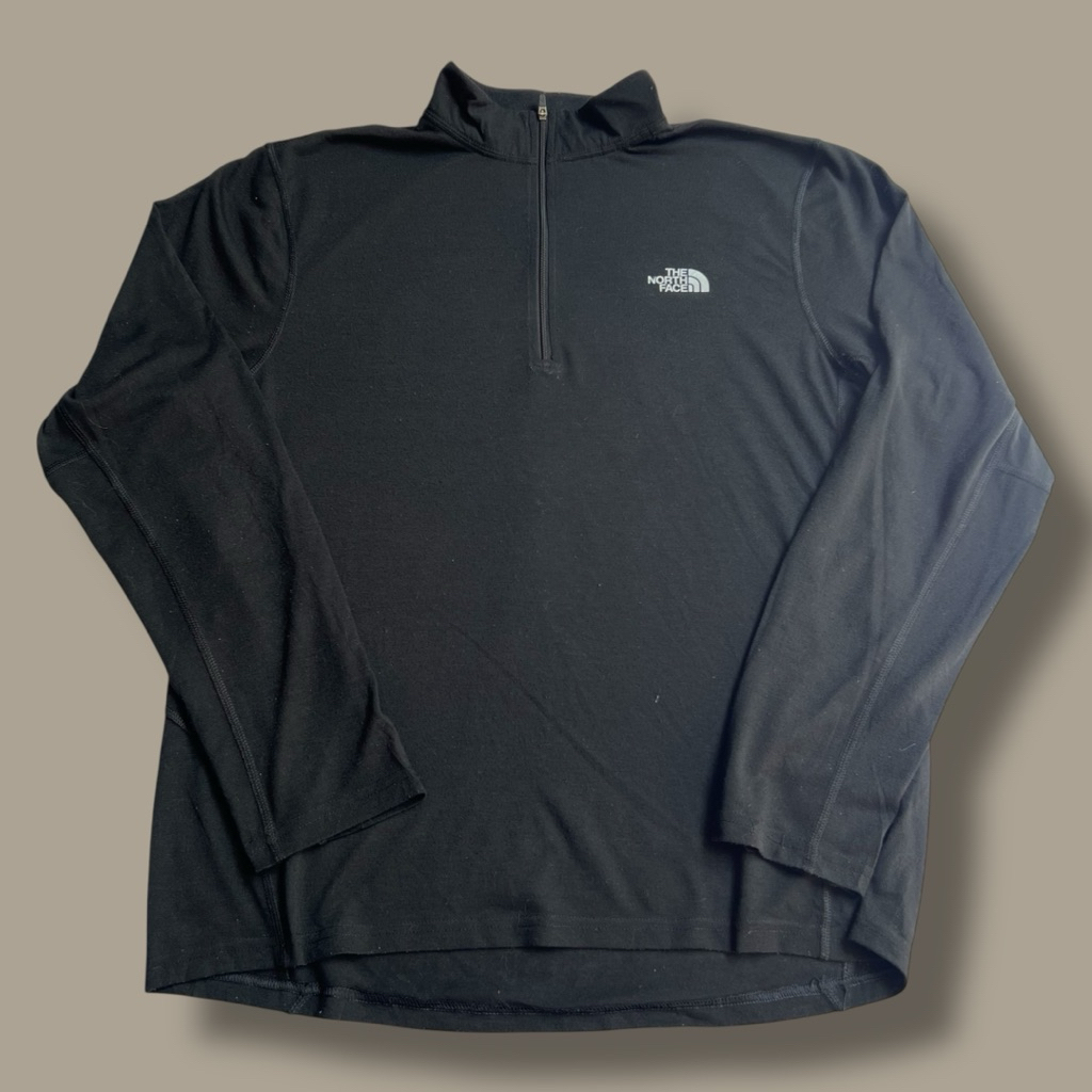 เสื้อแขนยาวคอซิป TNF มือสอง