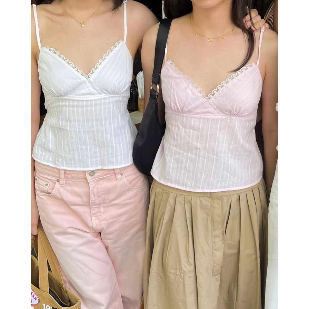 Benabaker - Polly Top เสื้อกล้ามลูกไม้ เสื้อสายเดี่ยว
