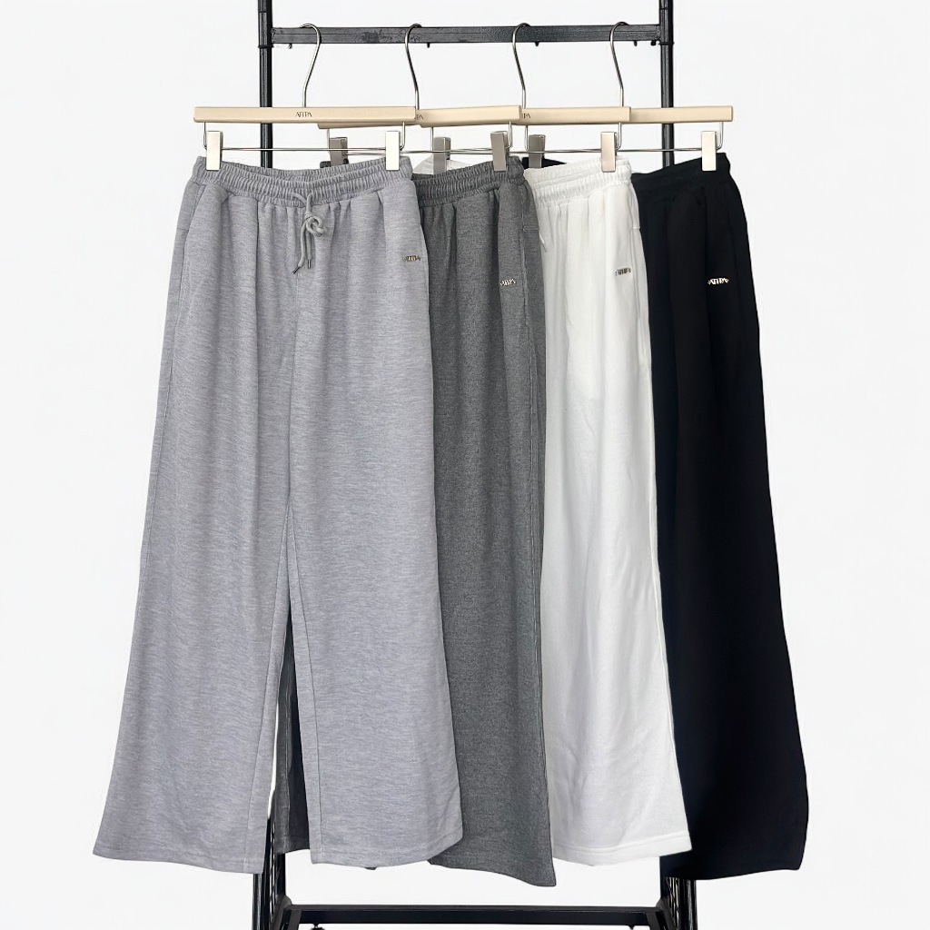 Atipashop - SOFTLINE WARM PANTS กางเกงวอร์ม ขายาว ปักโลโก้อะไหล่เหล็ก มีหลายสี