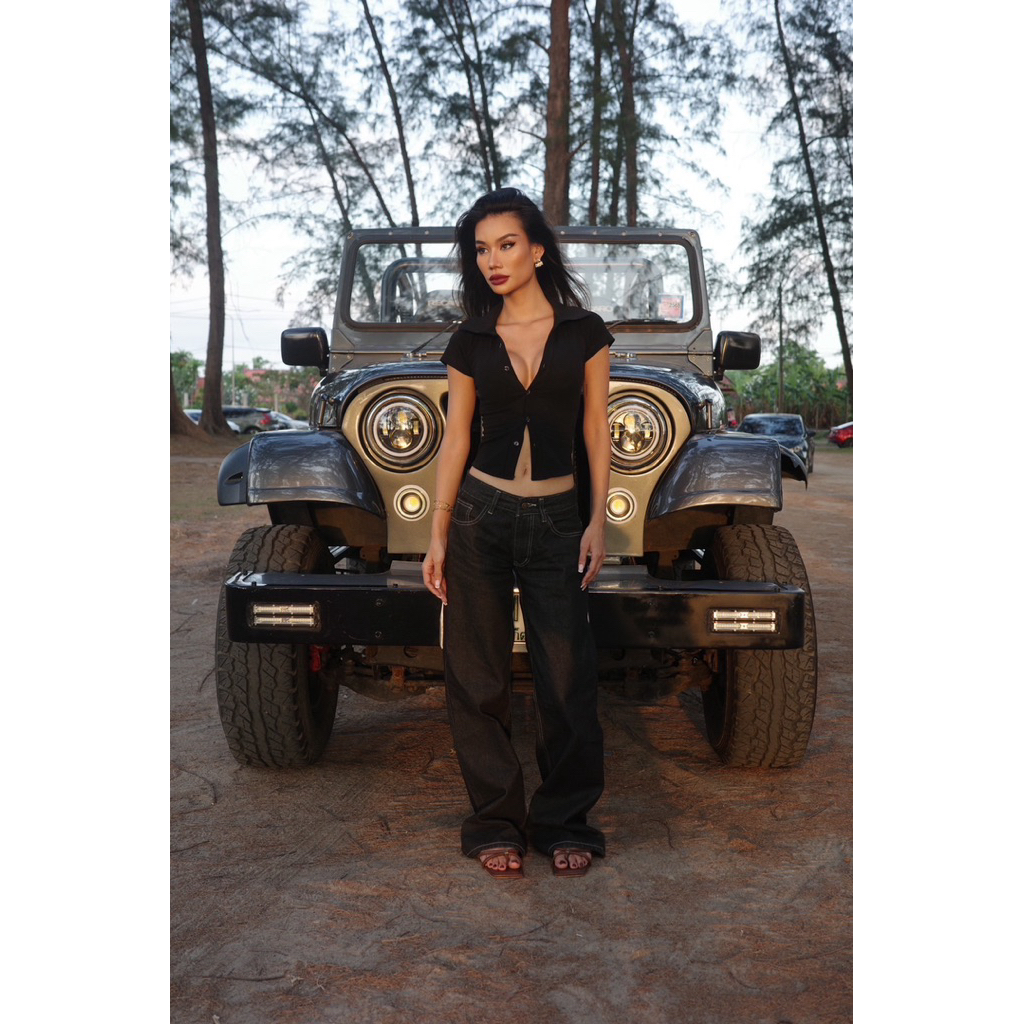 Cassie symple เสื้อยืดคอปก กระดุมผ่าหน้า