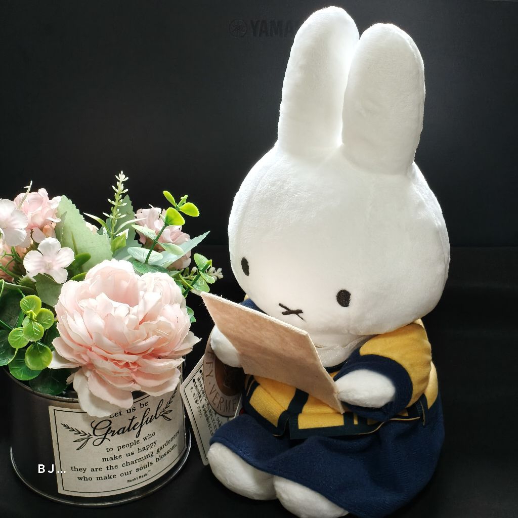 ตุ๊กตา Miffy Vermeer and 17th Century Ducth Painting Exhibition แท้💯 (อ่านจดหมาย)Limited