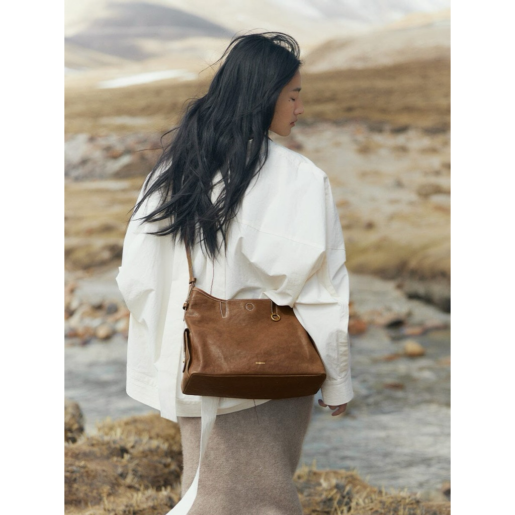 songmont yore hobo M(สีน้ำตาล) พร้อมส่งแมสเลย