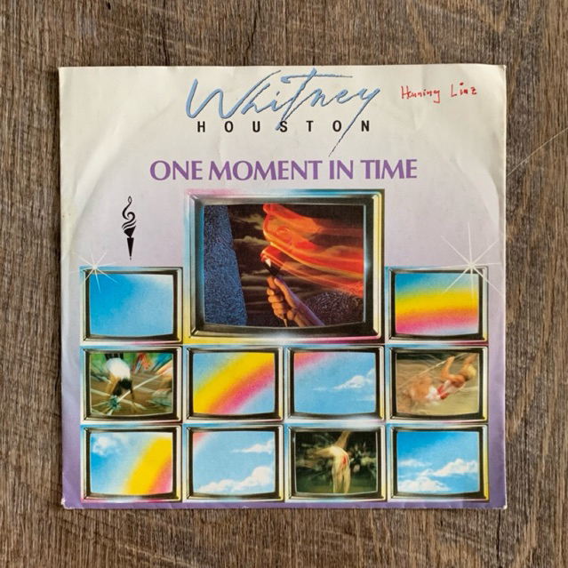 แผ่นเสียง Whitney Houston - One moment in time vinyl lp 7”(VG+)