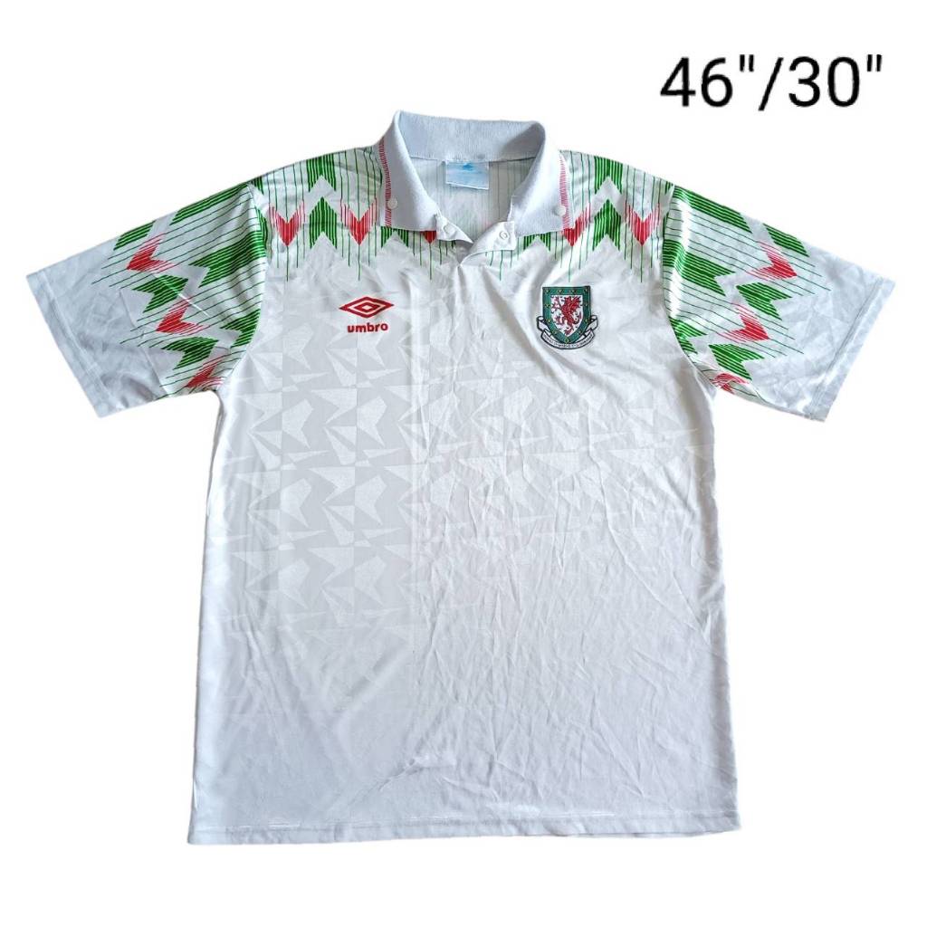 UMBRO WALES 1990-92 JERSEY football Shirt size L  เสื้อบอล คอปก อัมโบร ทีมชาติเวลล์ สีขาวลายกราฟฟิก 