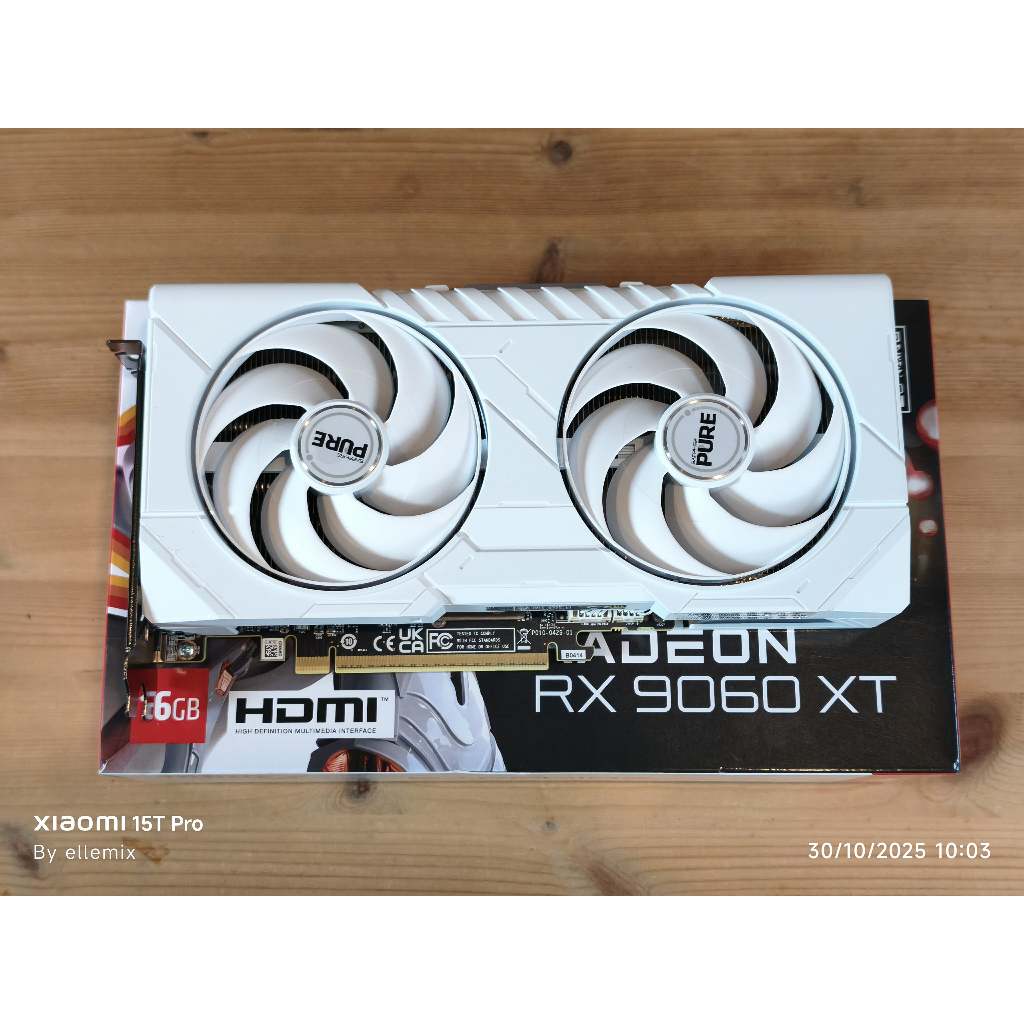 AMD RADEON RX 9060 XT - SAPPHIRE PURE - 16GB GDDR6 การ์ดจอมือสอง สีขาว ประกันศูนย์ไทย ใหม่มากครับ คร