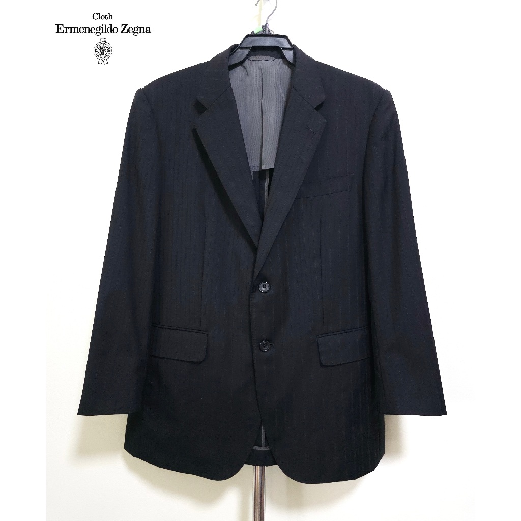 เสื้อสูทผ้า Ermenegildo Zegna สีดำ อก 42 นิ้ว มือสอง มีตำหนิ