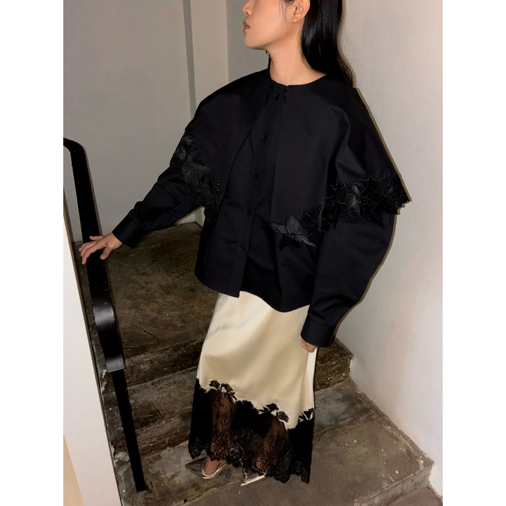 Black lace shirt (New)