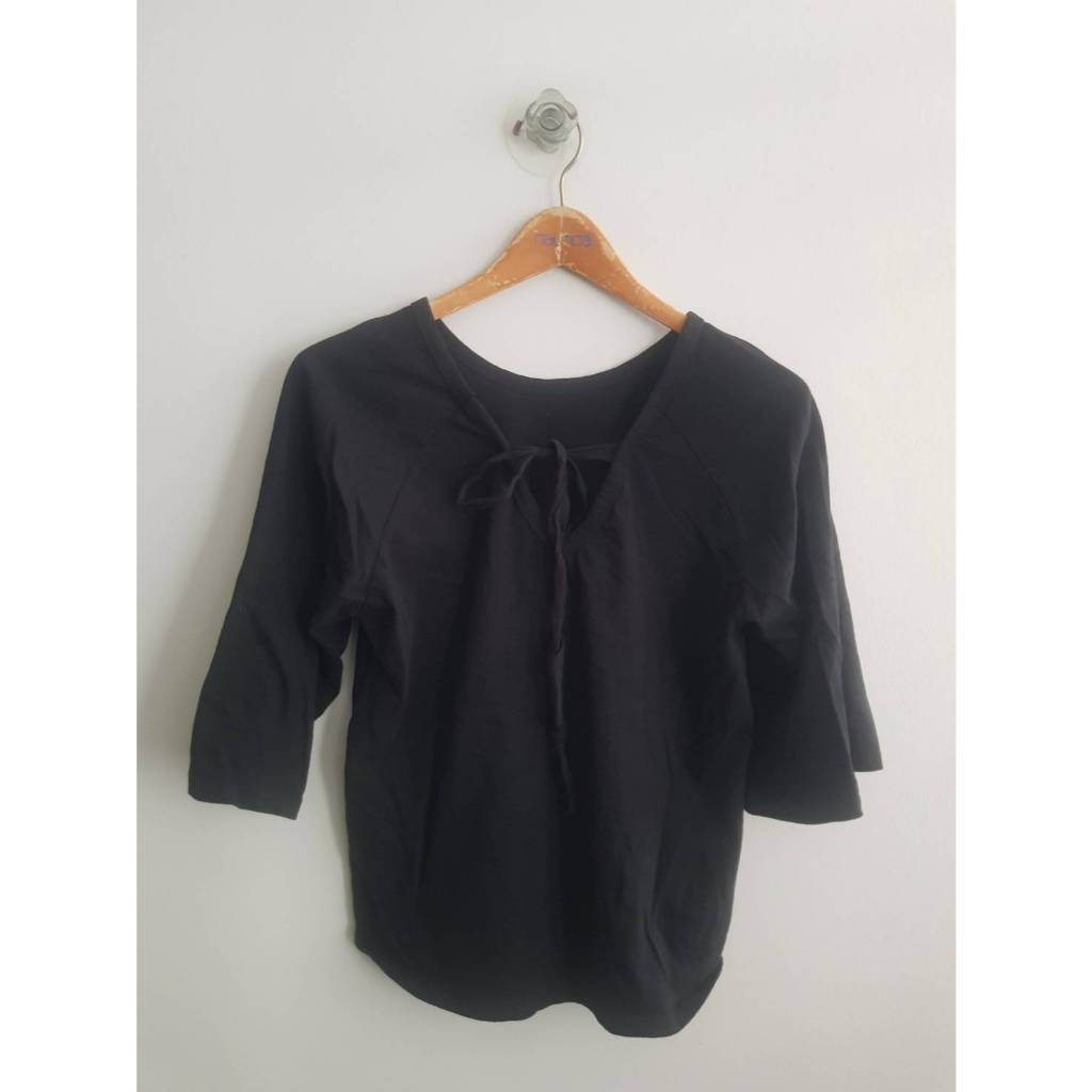 เสื้อยืดคอตตอนแขนสามส่วน ผูกโบว์ที่คอ B'Clothes 42/24