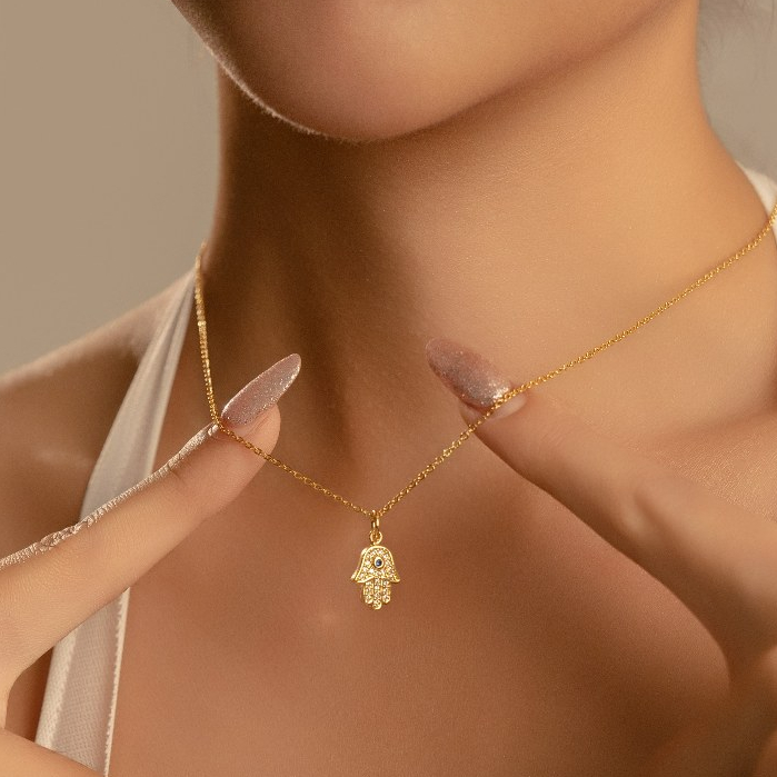 Vachana - Hamsa Hand Necklace (สร้อยมือแห่งการปกป้อง)