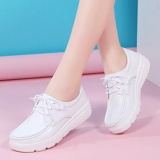 รองเท้าพยาบาลส้นเตารีด มี2สีดำและขาว สำหรับพยาบาล พนักงานออฟฟิศ สวมใส่เบาสบายเท้า พื้นรองเท้านุ่มมาก
