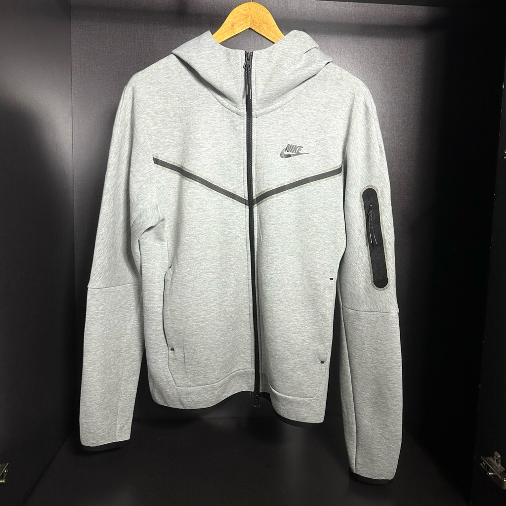 NIKE TECH FLEECE HOODIE 🥷🏽