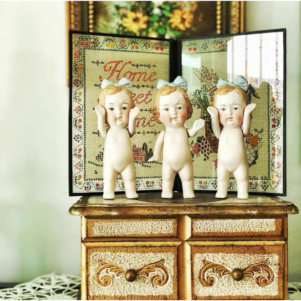 Porcelain Retro Style Hand-Painted Ceramic Doll 13 เซน