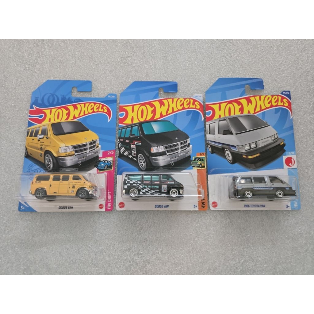 Hot wheels dodge van ,toyota van