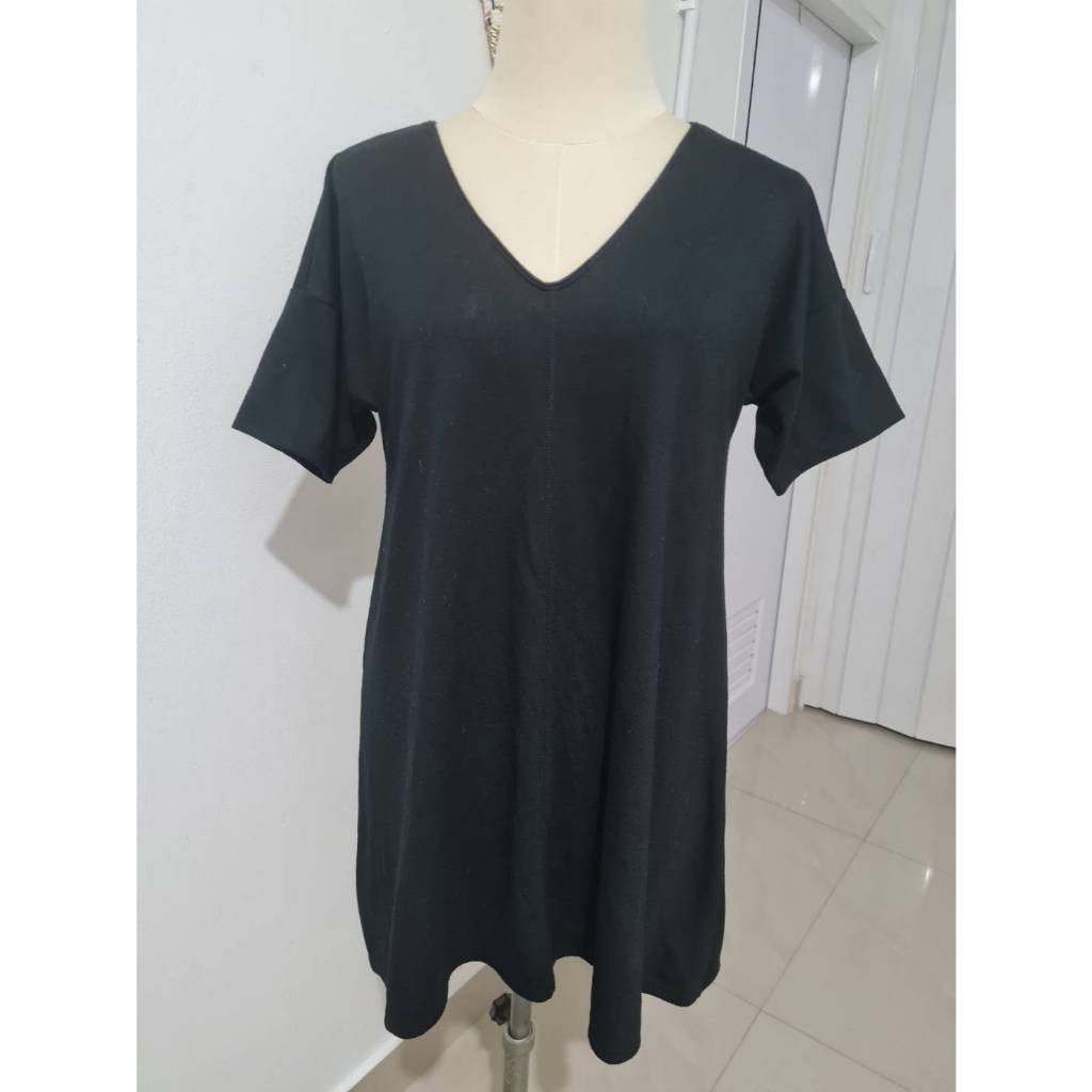 เสื้อดำ เสื้อยืดสีดำ Uniqlo SzM-L