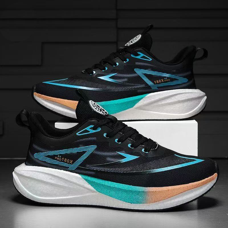 [จัดส่งที่รวดเร็ว] รองเท้าวิ่งอัลตร้าไลท์ระบายอากาศได้ดี, รองเท้ากีฬาไลท์เวทกันลื่น