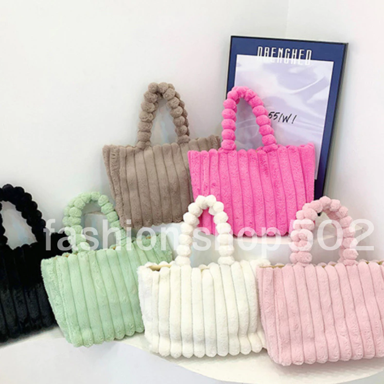 fashion.shop502 กระเป๋าสะพาย ขนเฟอร์นิ่มขนฟู มีช่องด้านใน มีซับ ดีไซน์สวยหรู ดูเเพง ความจุเยอะ พร้อมส่งในไทย B-057