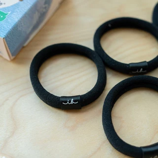 invisibobble ยางรัดผม ถนอมเส้นผม ยางรัดผมแบบผ้า รุ่น HAIRTIE Ecotie สี Black (1 กล่องบรรจุ 5 ชิ้น)
