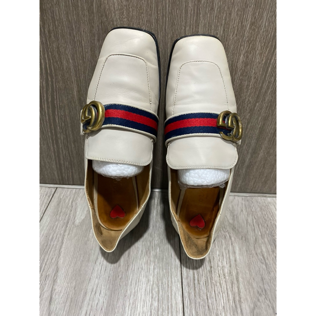 Gucci Peyton white leather loafers 💯