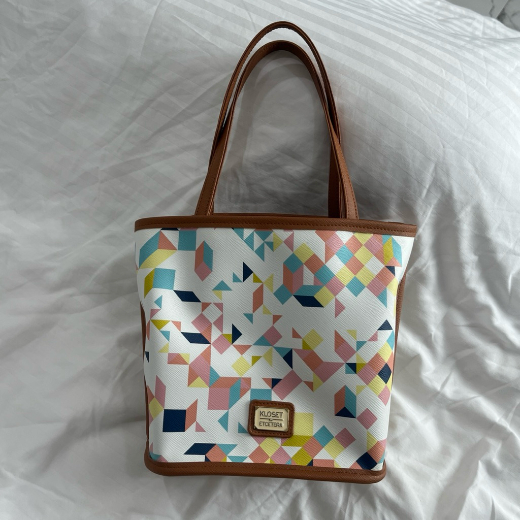Kloset and Etcetera Pixel Nastya Bag มือสอง