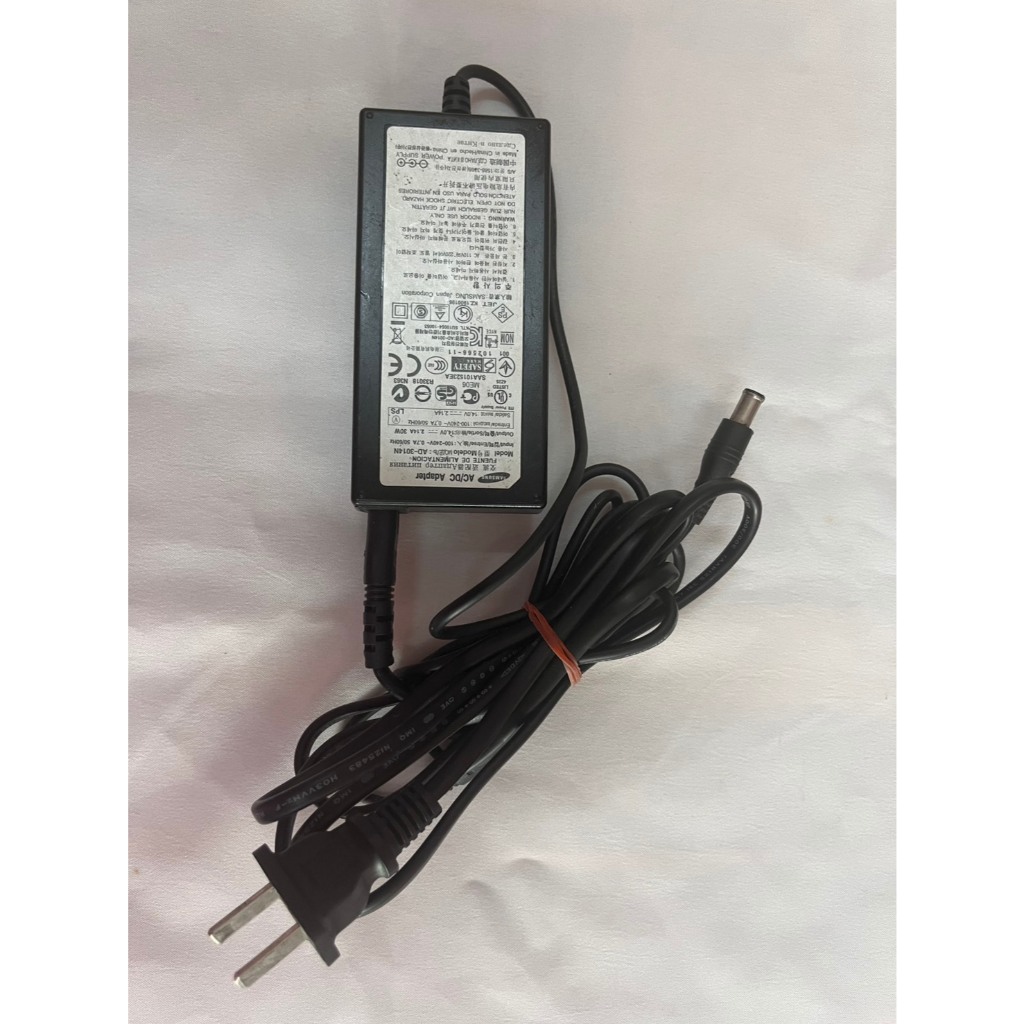 AD NB samsung (5.5*3.0mm) 14.0V 2.14A Original