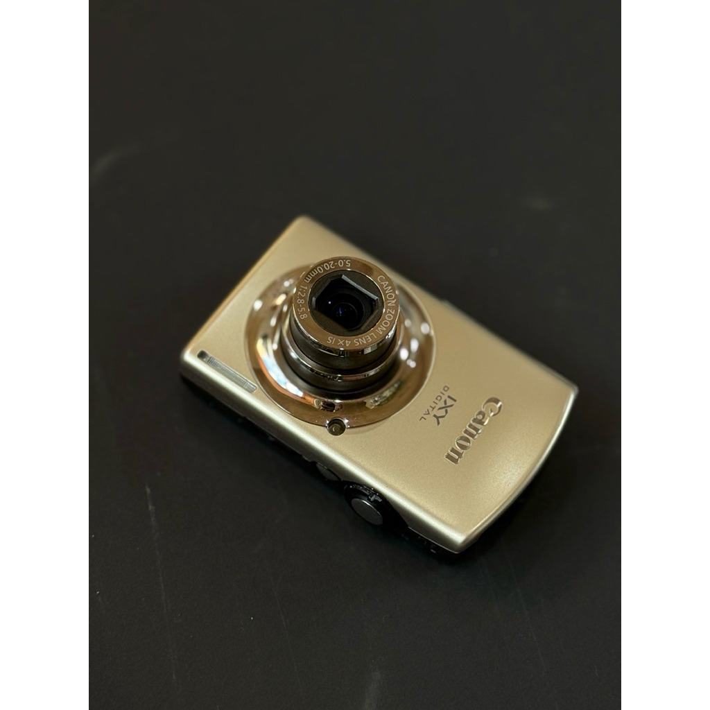 Canon Ixy 920IS gold