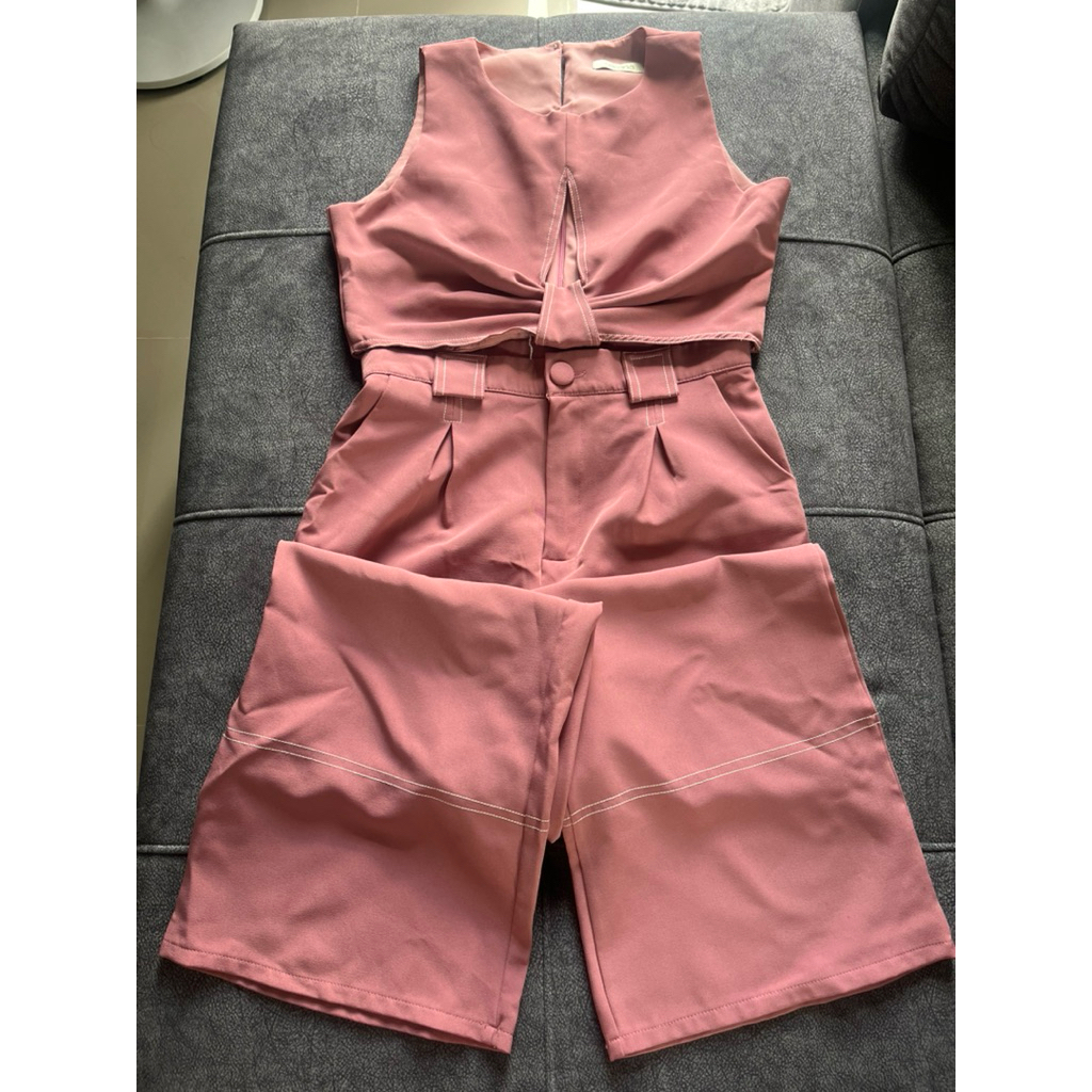 ชุดเซ็ท swana มือสอง