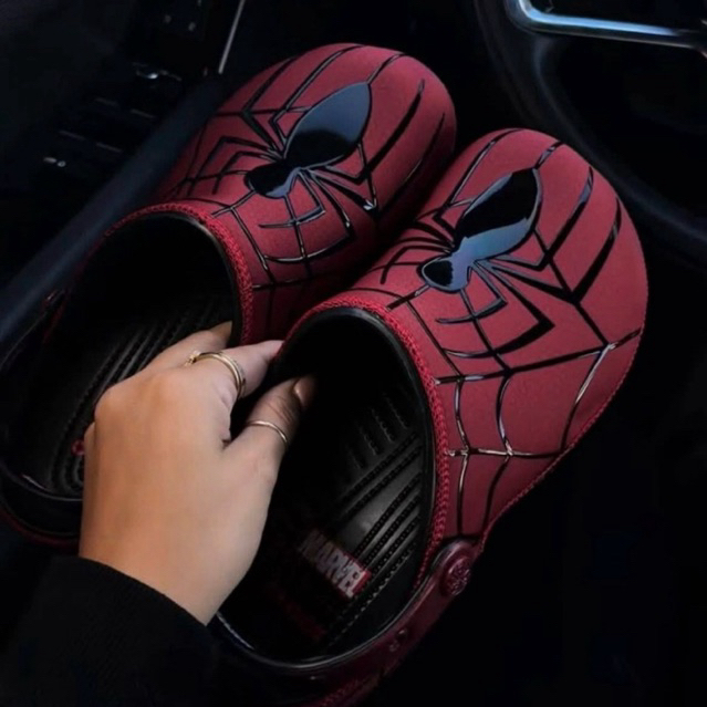 [แท้ 💯]Crocs x Spider-Man Neo Classic Clog