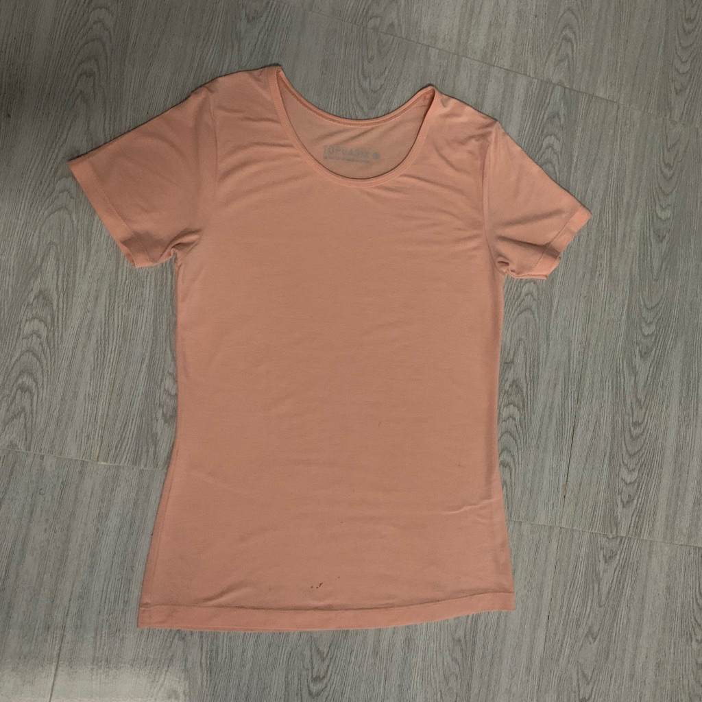 เสื้อยืดผู้หญิง เสื้อคอกลม topbasix