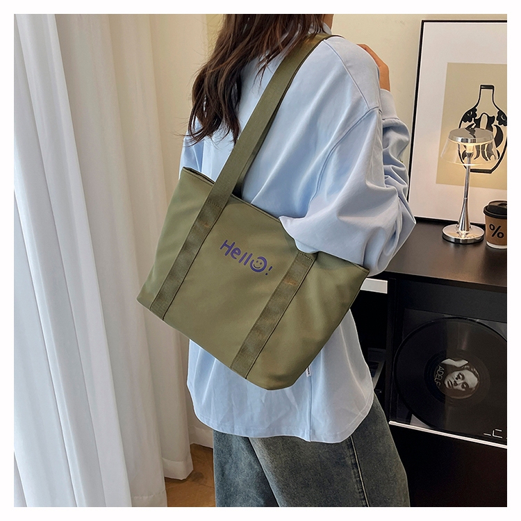 (B-2661)🔥กระเป๋าสะพายไหล่ สไตส์นี้เท่มาก แฟชั่นมาใหม่ แฟชั่นฤดูใบไม้ผลิต กระเป๋าขนาดใหญ่จุของได้เยอะ งานดี 7สี