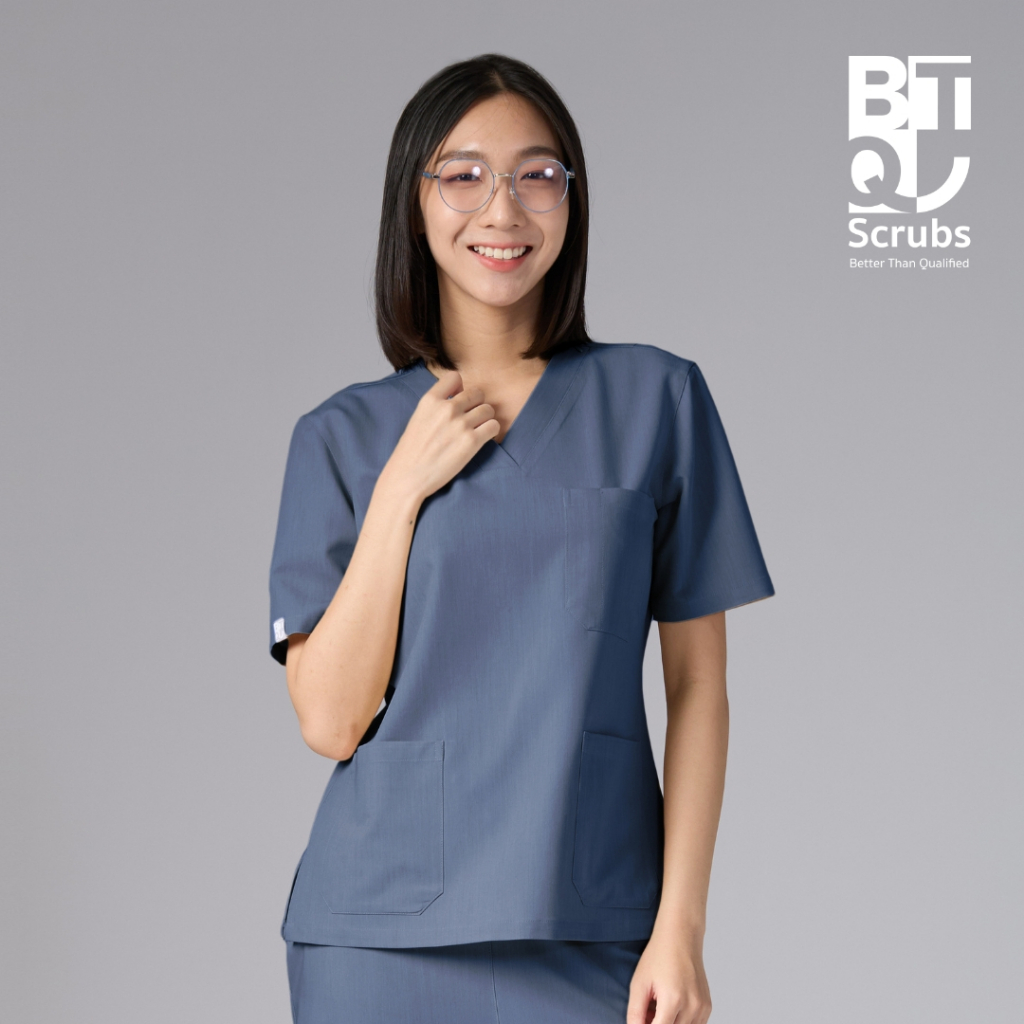( ปักชื่อ ) BTQ Medical Scrub Top - Women - รุ่น Professional | เสื้อสครับหมอ พยาบาล ทรงเข้ารูป คอวี