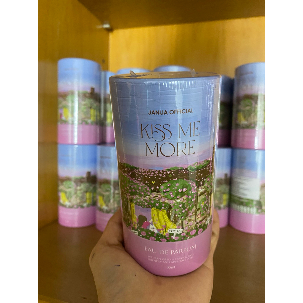 น้ำหอมแจนยัวร์ kiss me more 30ml