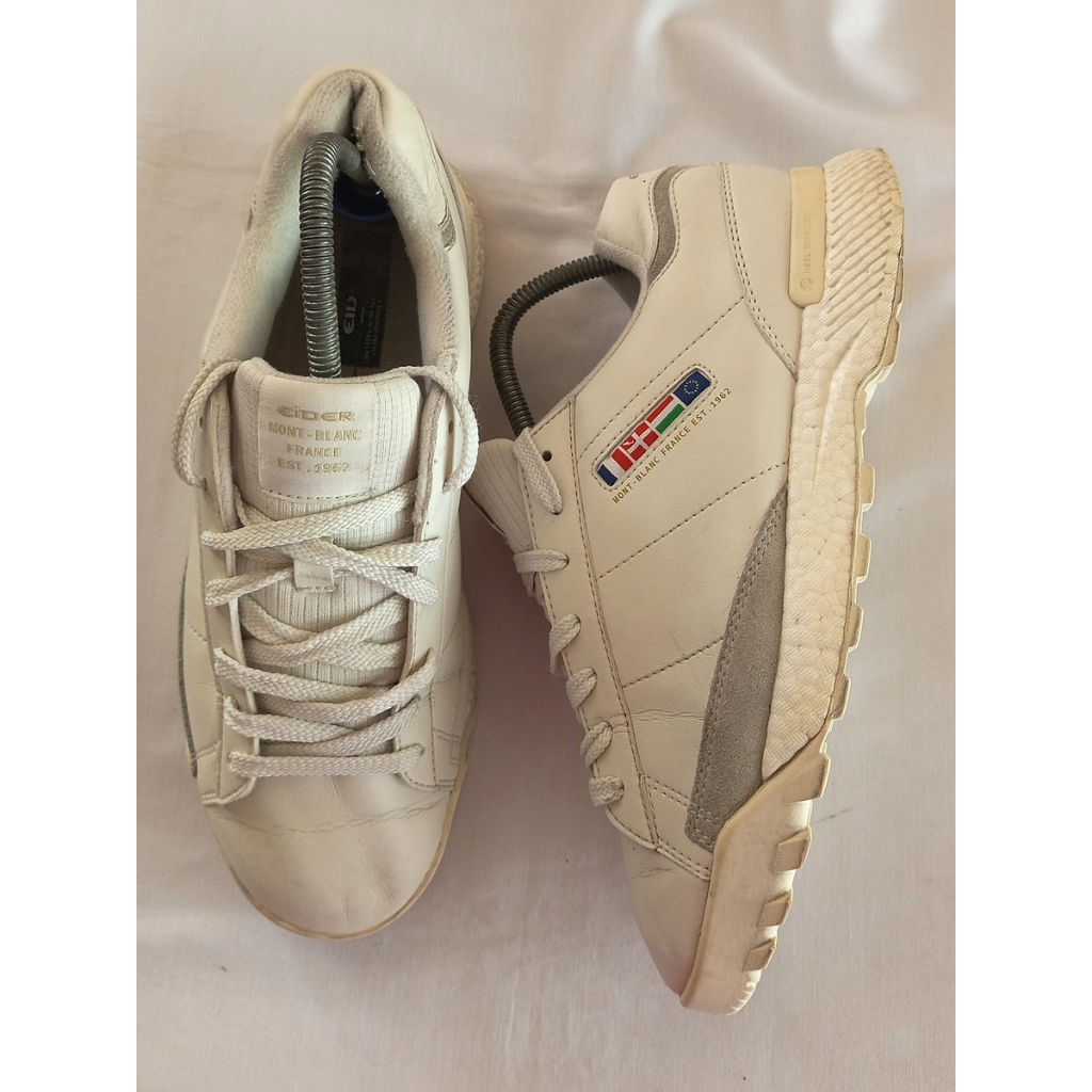 รองเท้าผ้าใบมือสอง ยาว 25.5 ซม. ไซส์ 40.5 Eider